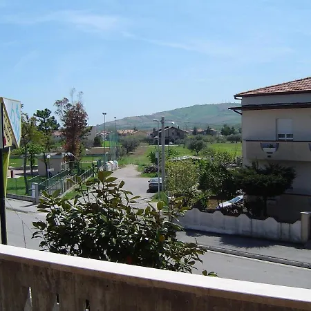 Casa Denise, 115mq, Ombrellone Al Lido Incluso Lejlighed